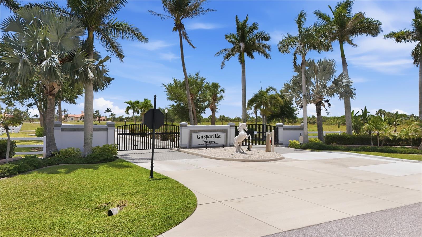 11610 Bridle Path Ln Property Photo 15