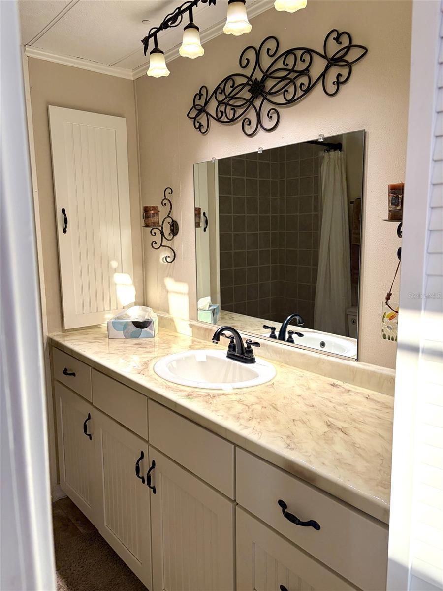 527 Blackburn Blvd Property Photo 15