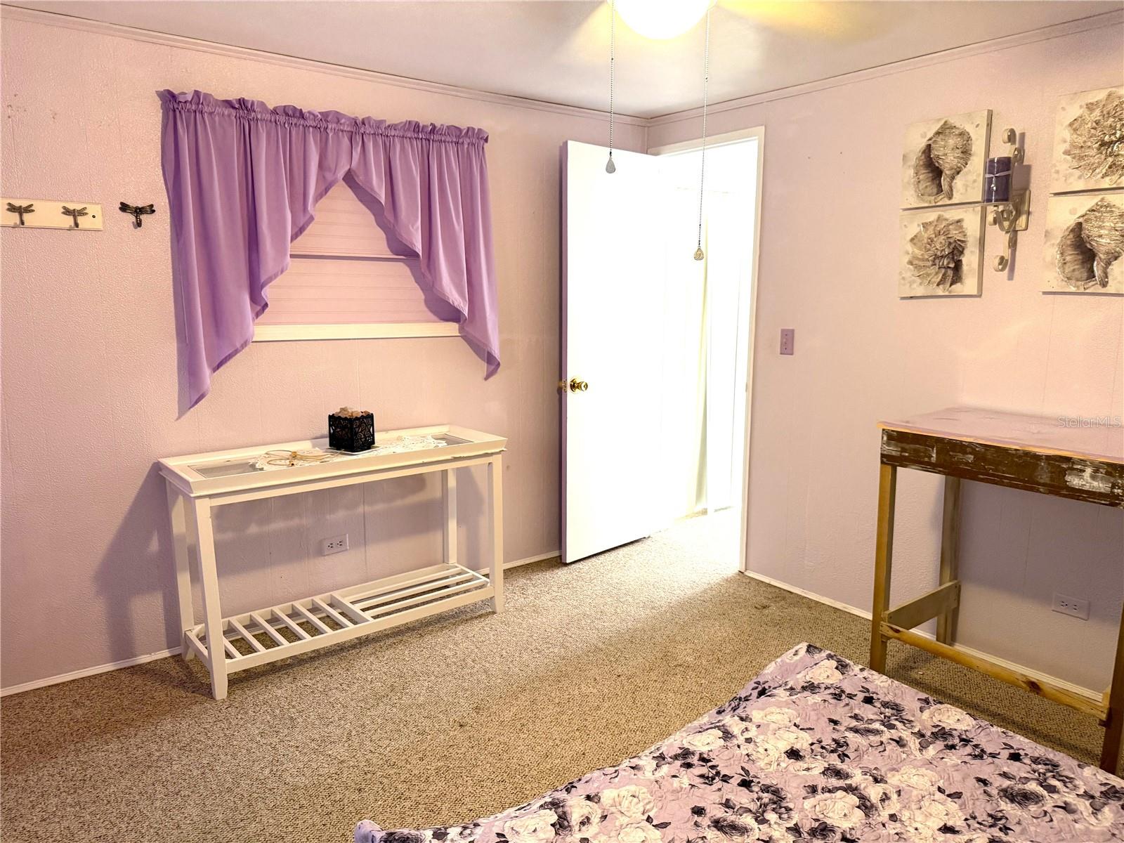 527 Blackburn Blvd Property Photo 17