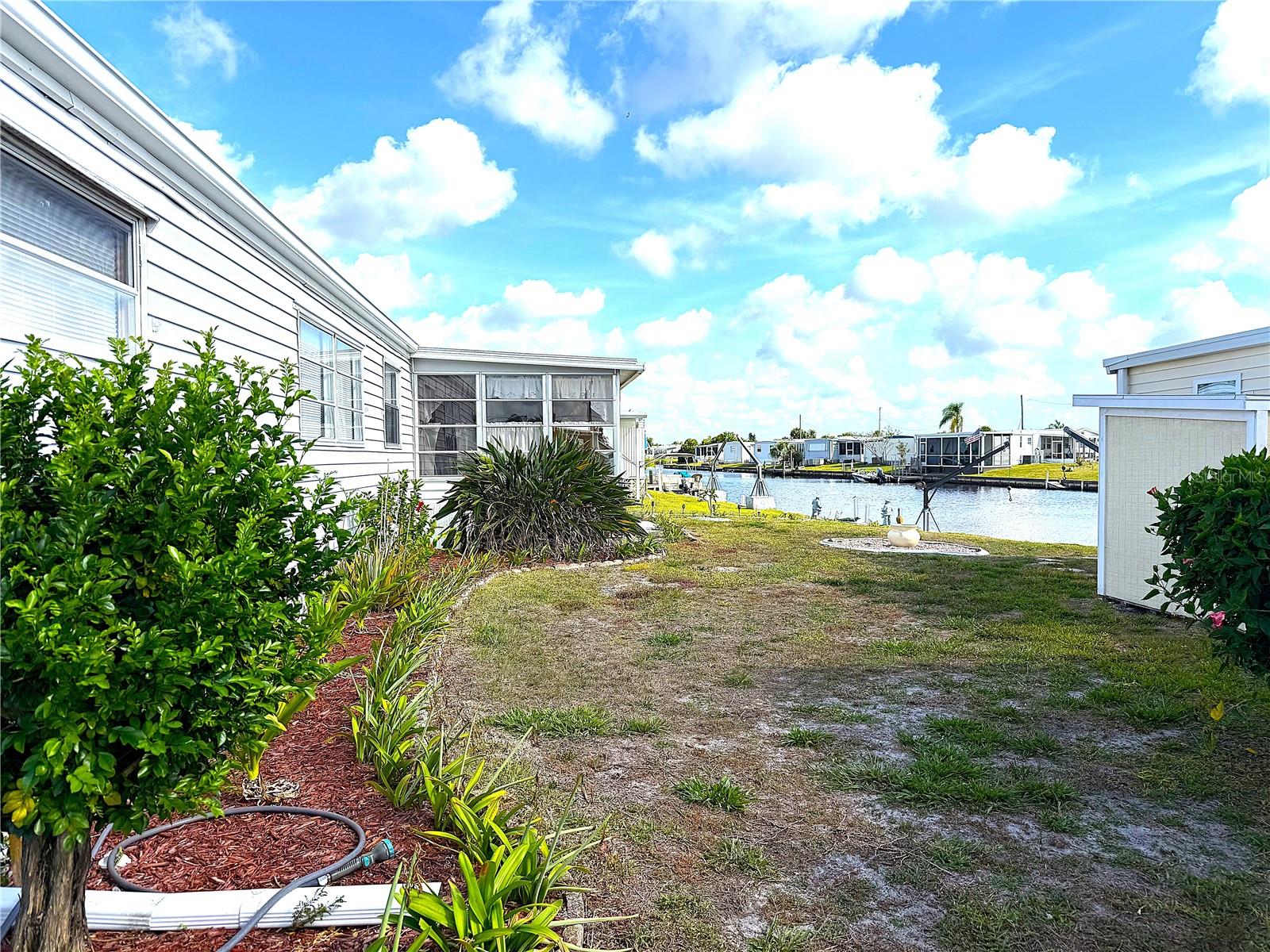 527 Blackburn Blvd Property Photo 27