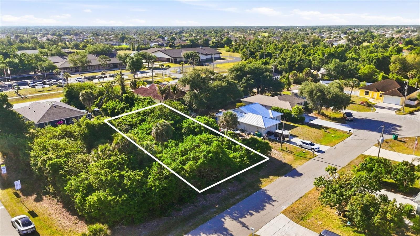 109 SIDNEY CT Property Photo 1