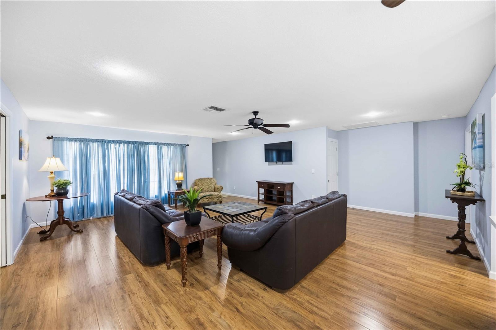 2091 Cannolot Blvd Property Photo 6