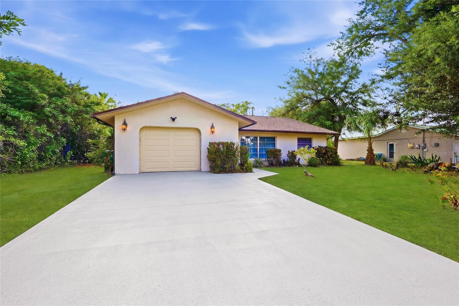2091 Cannolot Blvd Property Photo 57