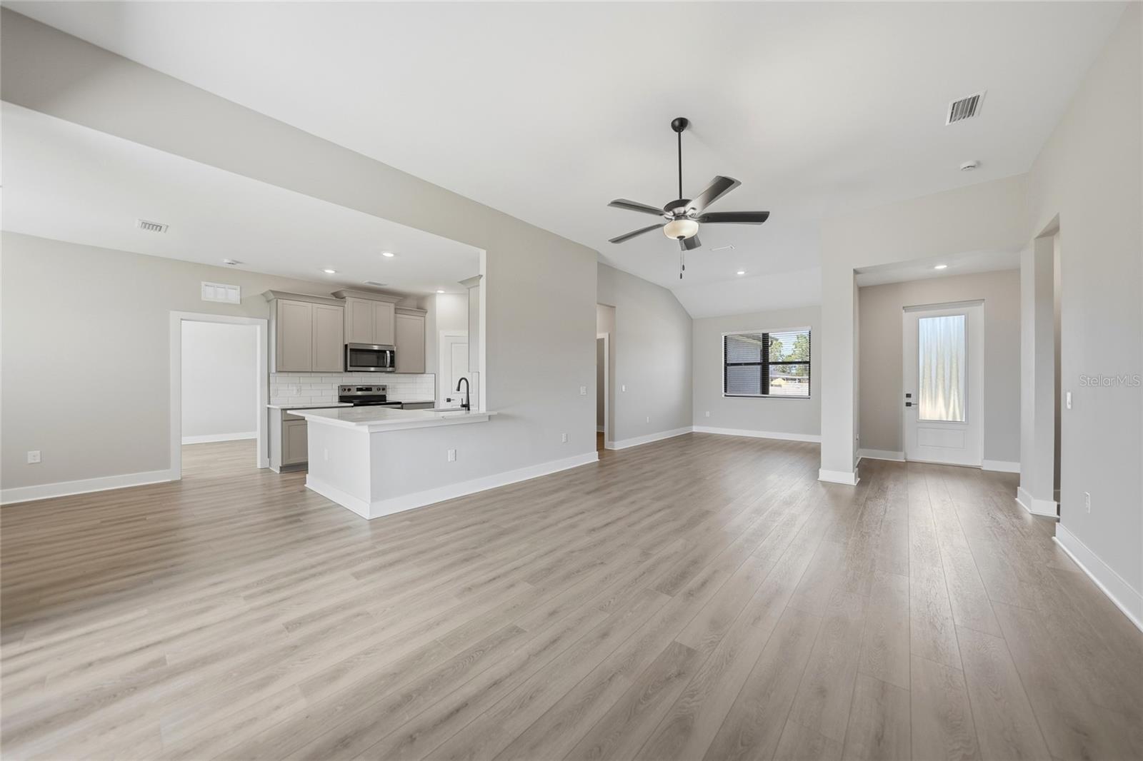 5104 Munhall St Property Photo 11