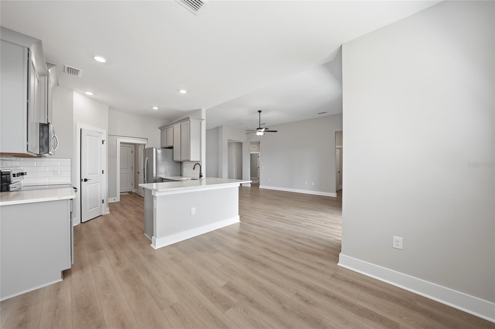 5104 Munhall St Property Photo 13