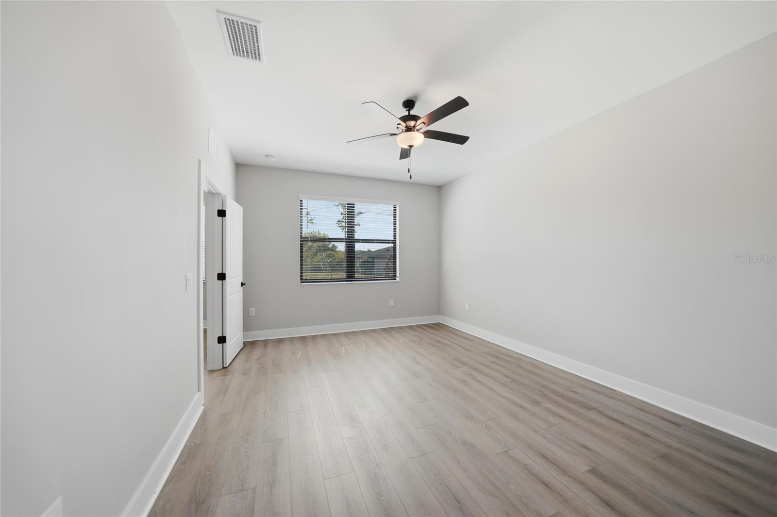 5104 Munhall St Property Photo 23