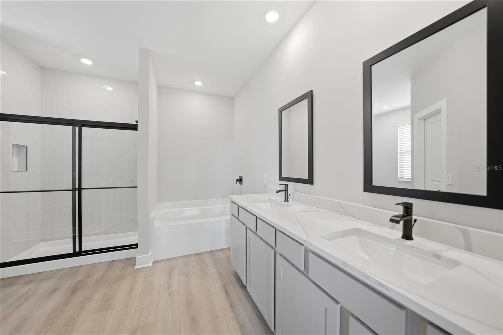 5104 Munhall St Property Photo 28