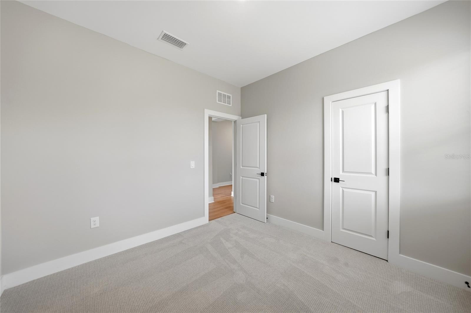 5104 Munhall St Property Photo 33