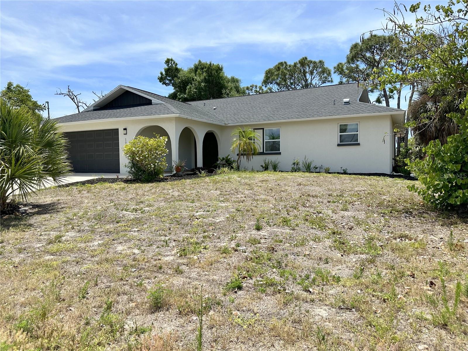 1081 Humboldt St Property Photo 1
