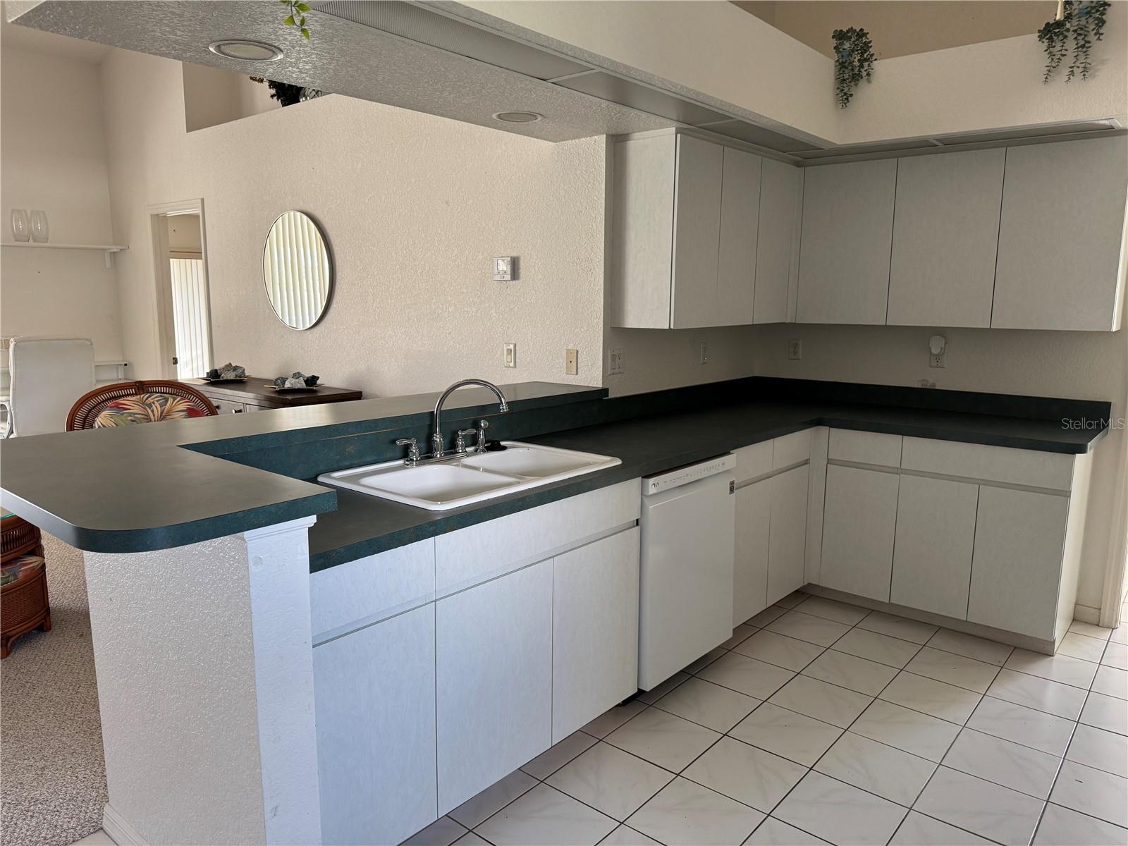 640 Boundary Blvd Property Photo 15