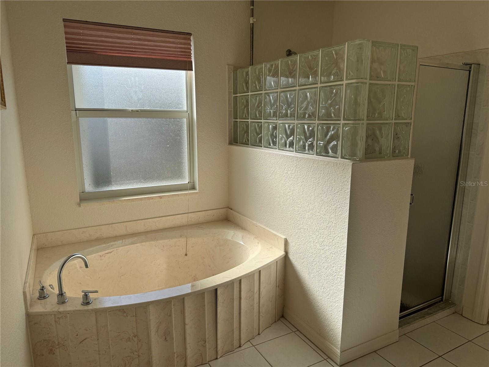 640 Boundary Blvd Property Photo 34