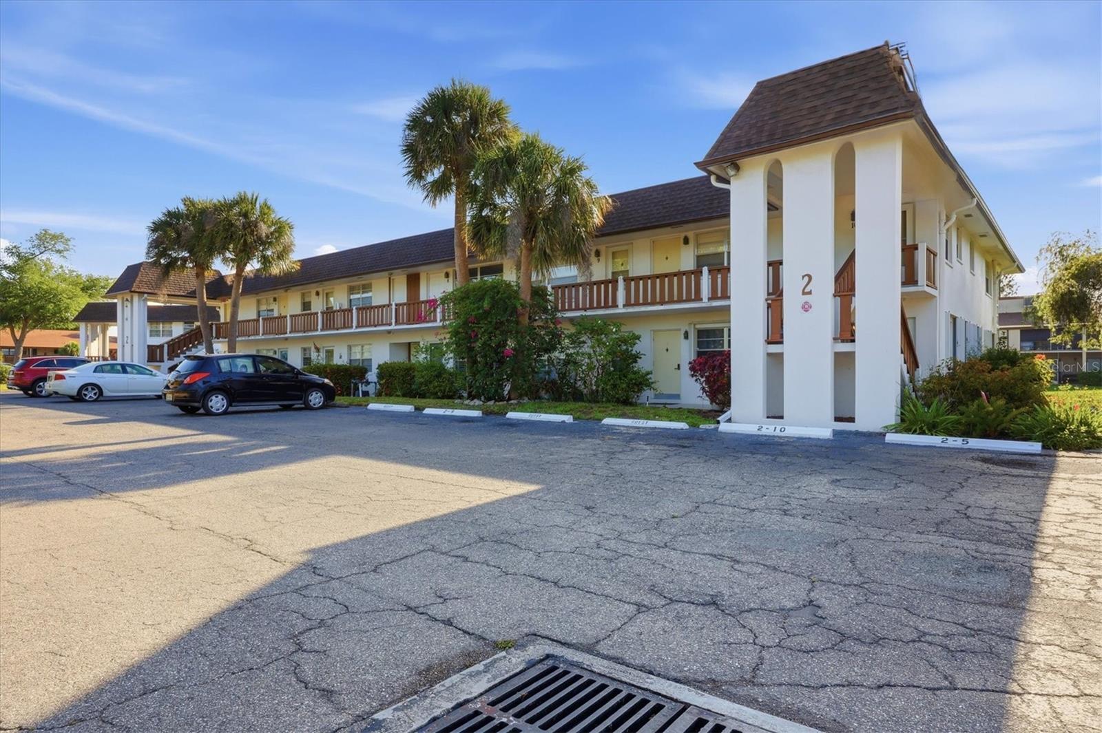 2 Quails Run Blvd #2104 Property Photo 2