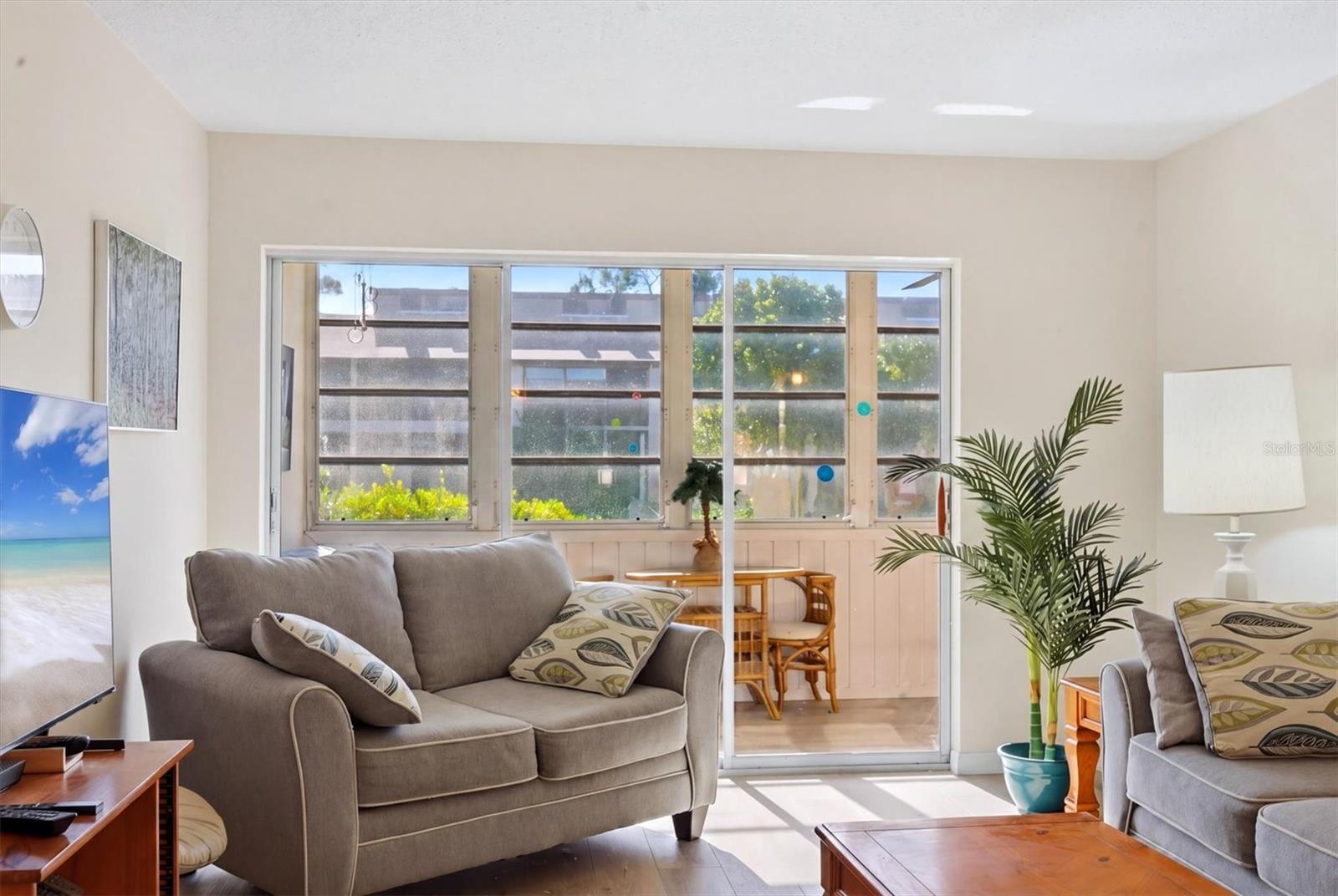 2 Quails Run Blvd #2104 Property Photo 7