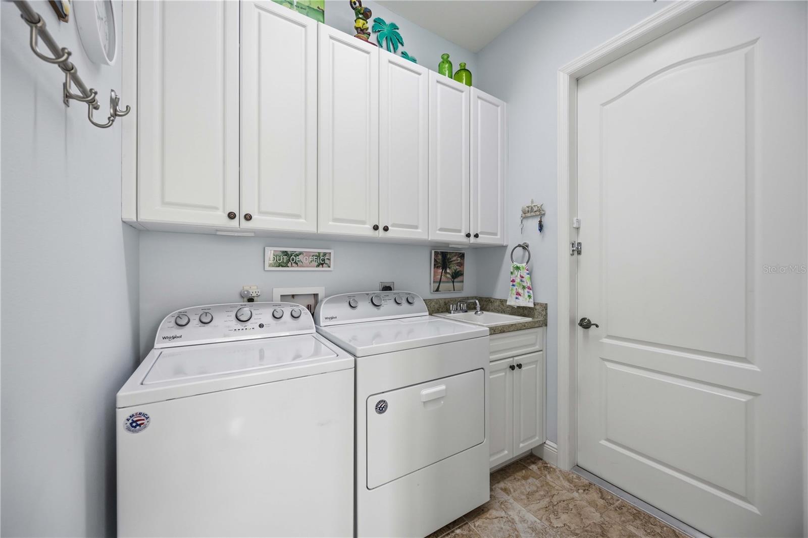 11045 Barnsley Dr Property Photo 47
