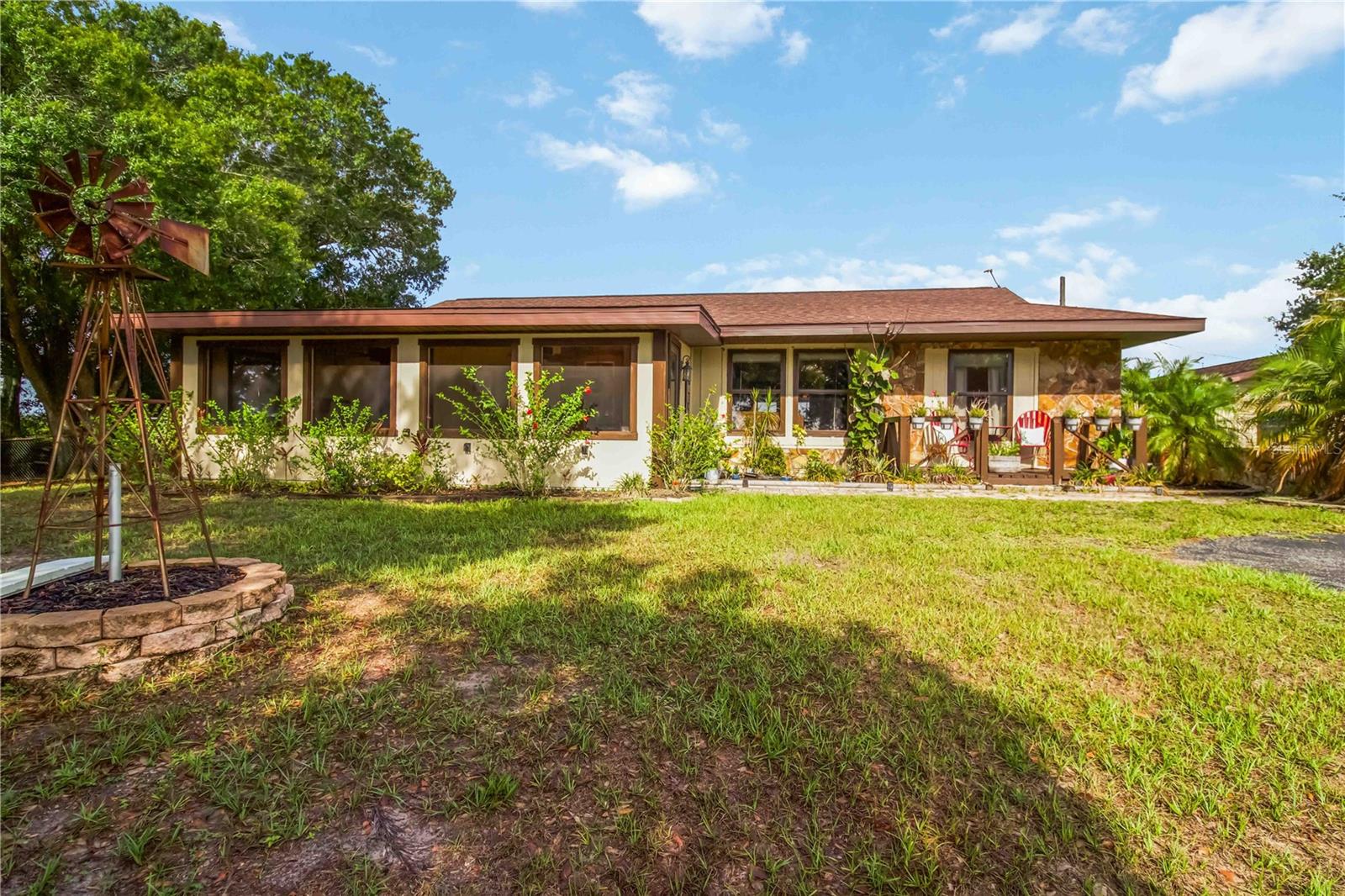 7597 Se Highway 31 Property Photo 1