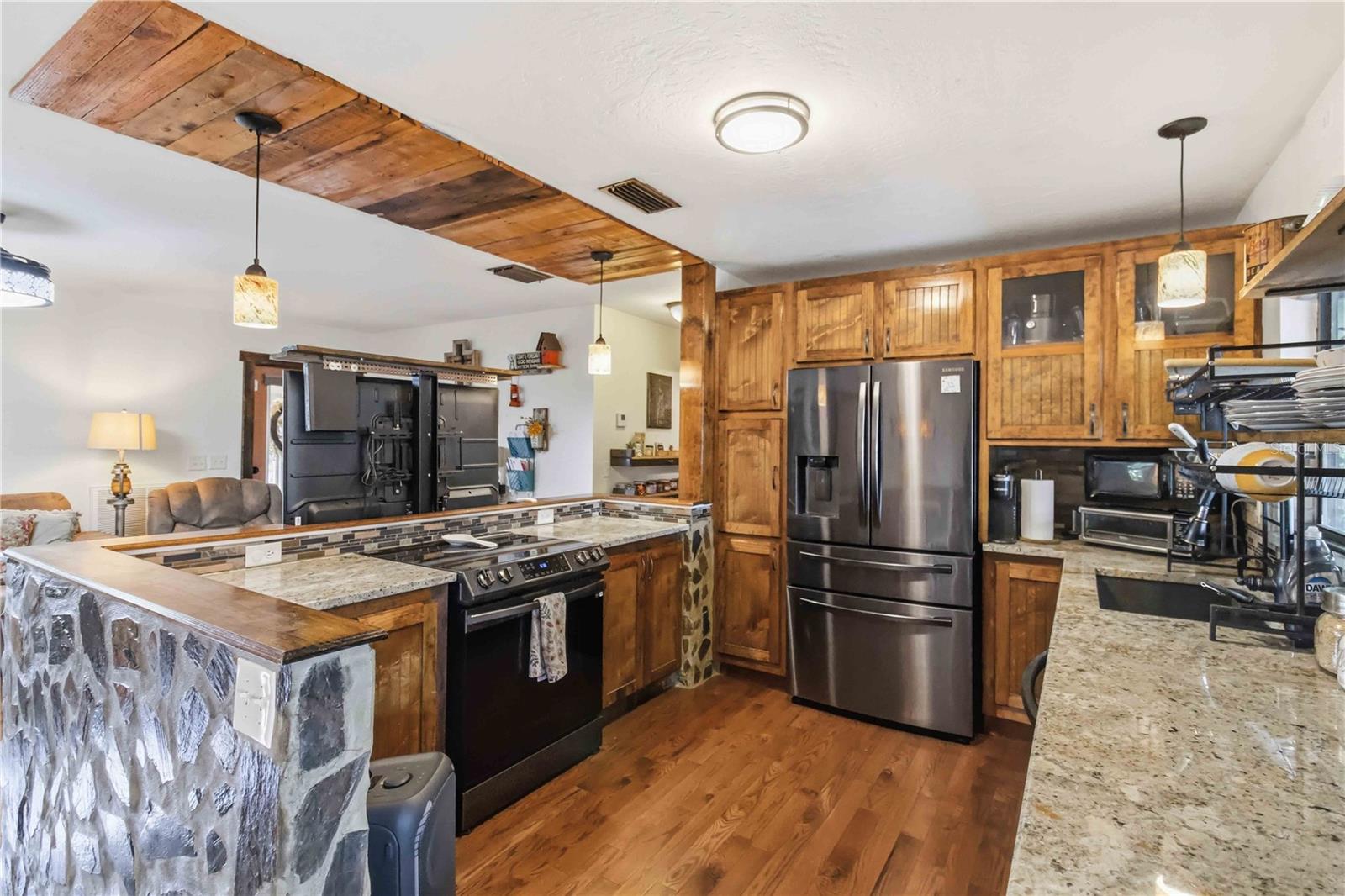 7597 Se Highway 31 Property Photo 17
