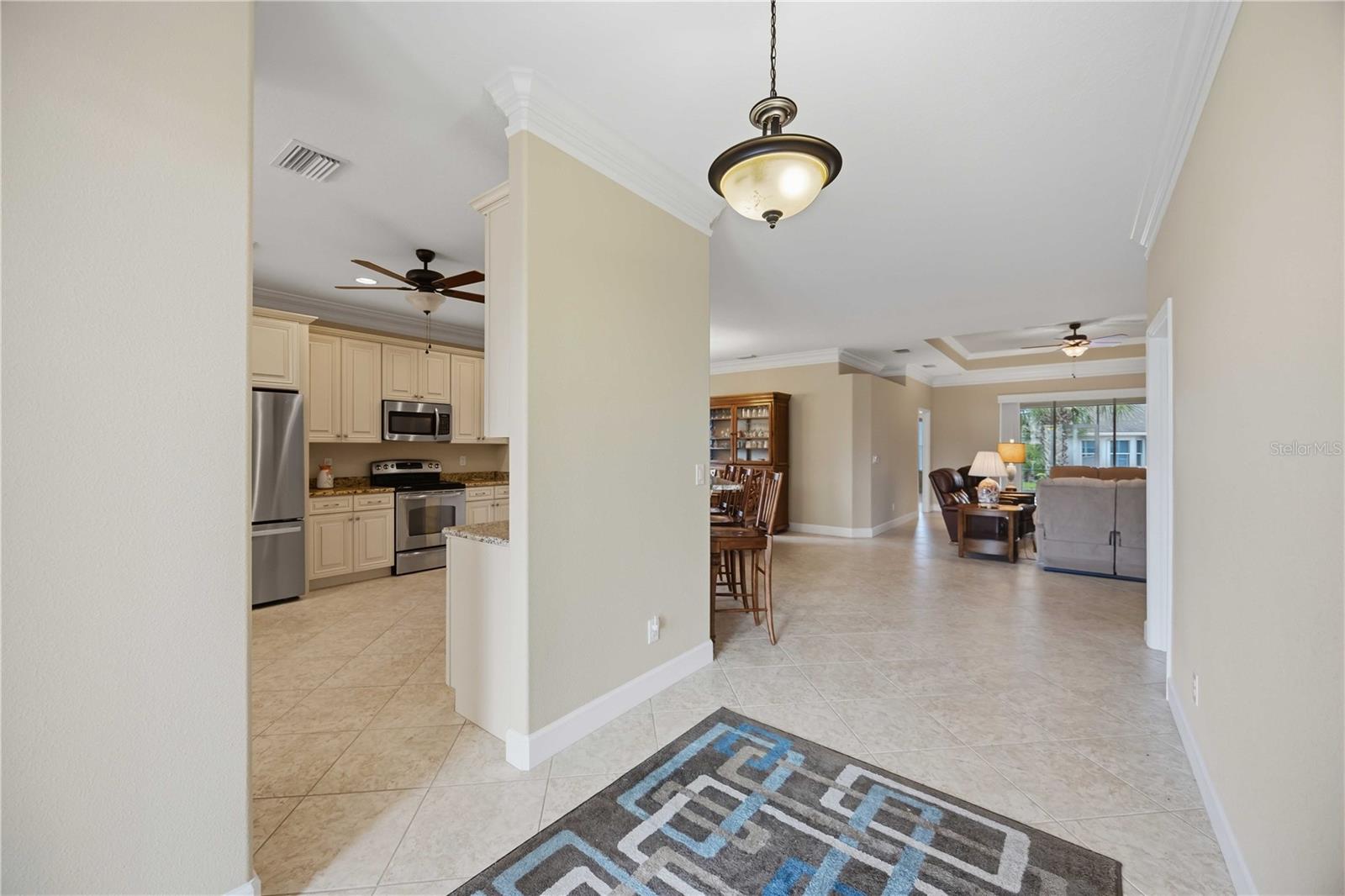 409 Tomoka Dr Property Photo 7