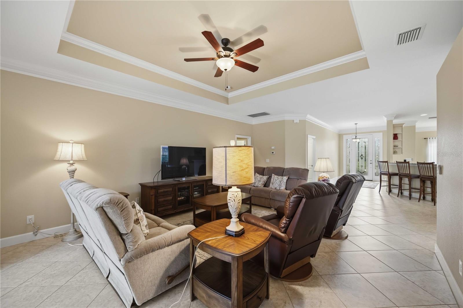 409 Tomoka Dr Property Photo 8