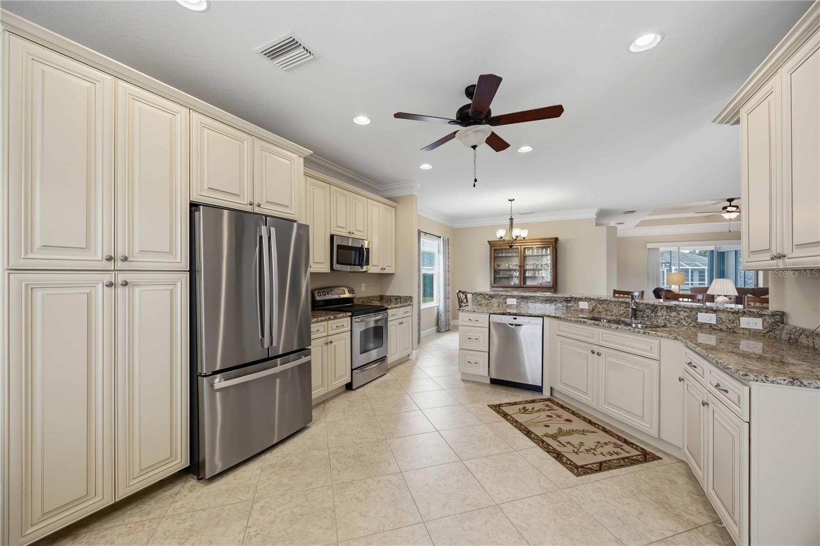 409 Tomoka Dr Property Photo 14