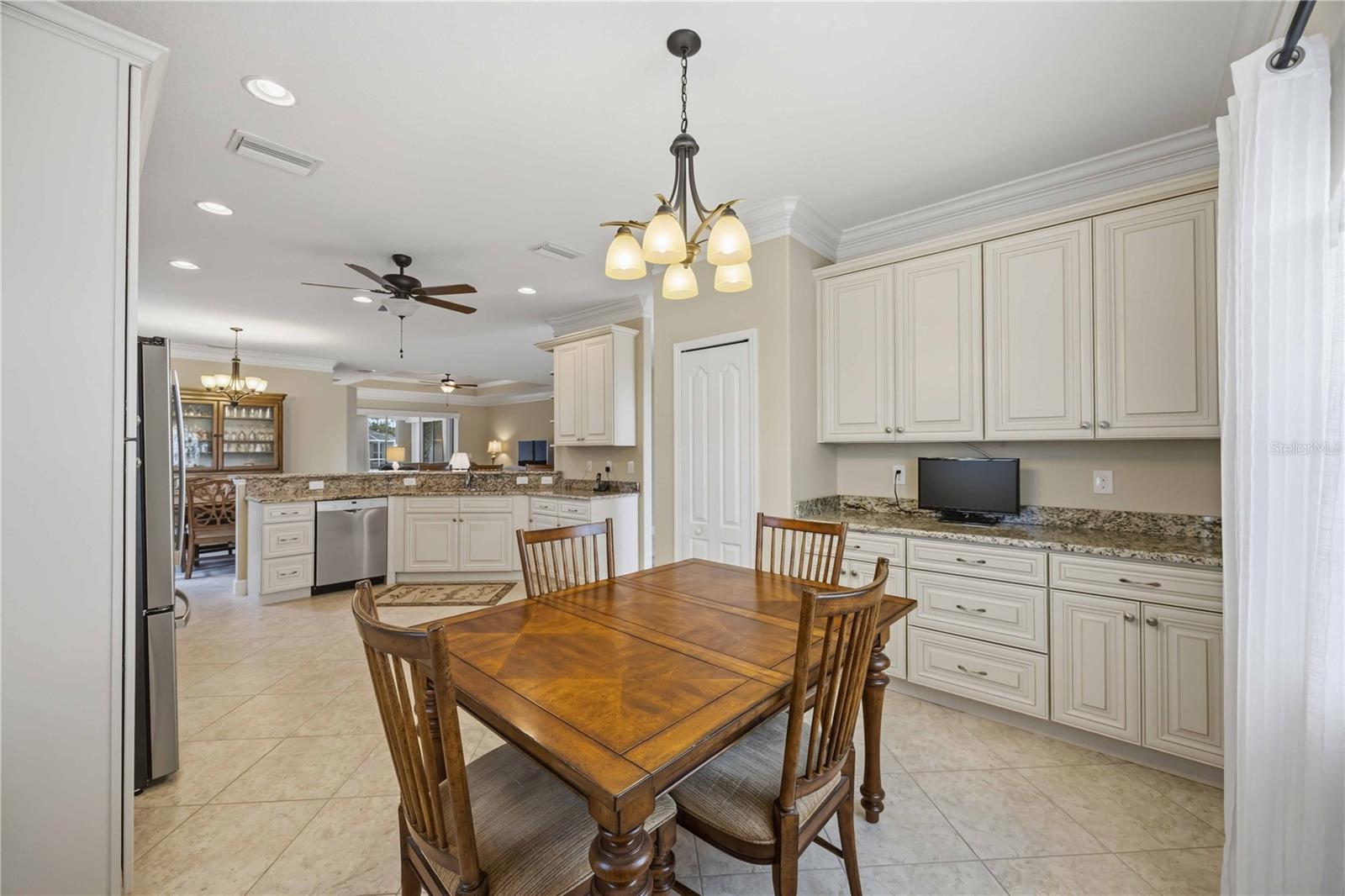 409 Tomoka Dr Property Photo 16