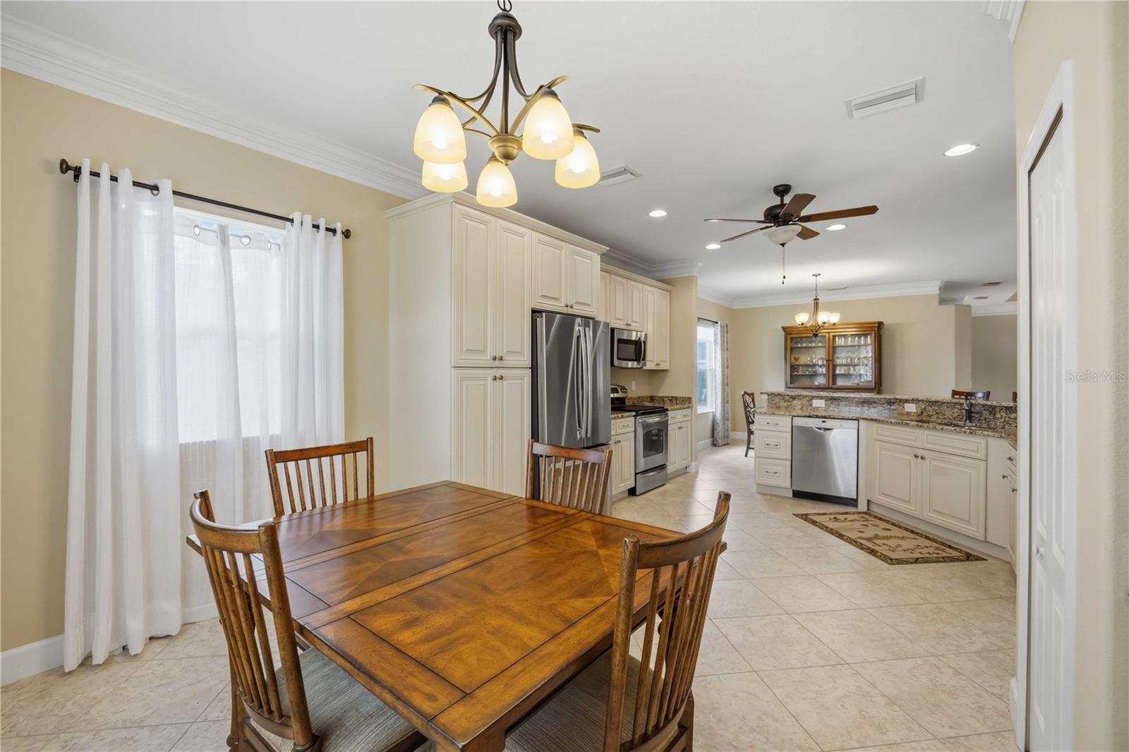 409 Tomoka Dr Property Photo 17