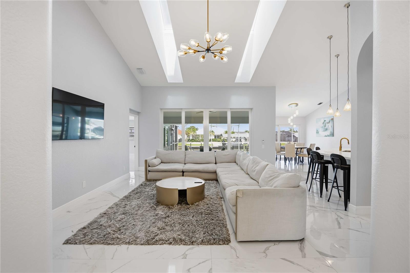 5186 Forbes Ter Property Photo 10