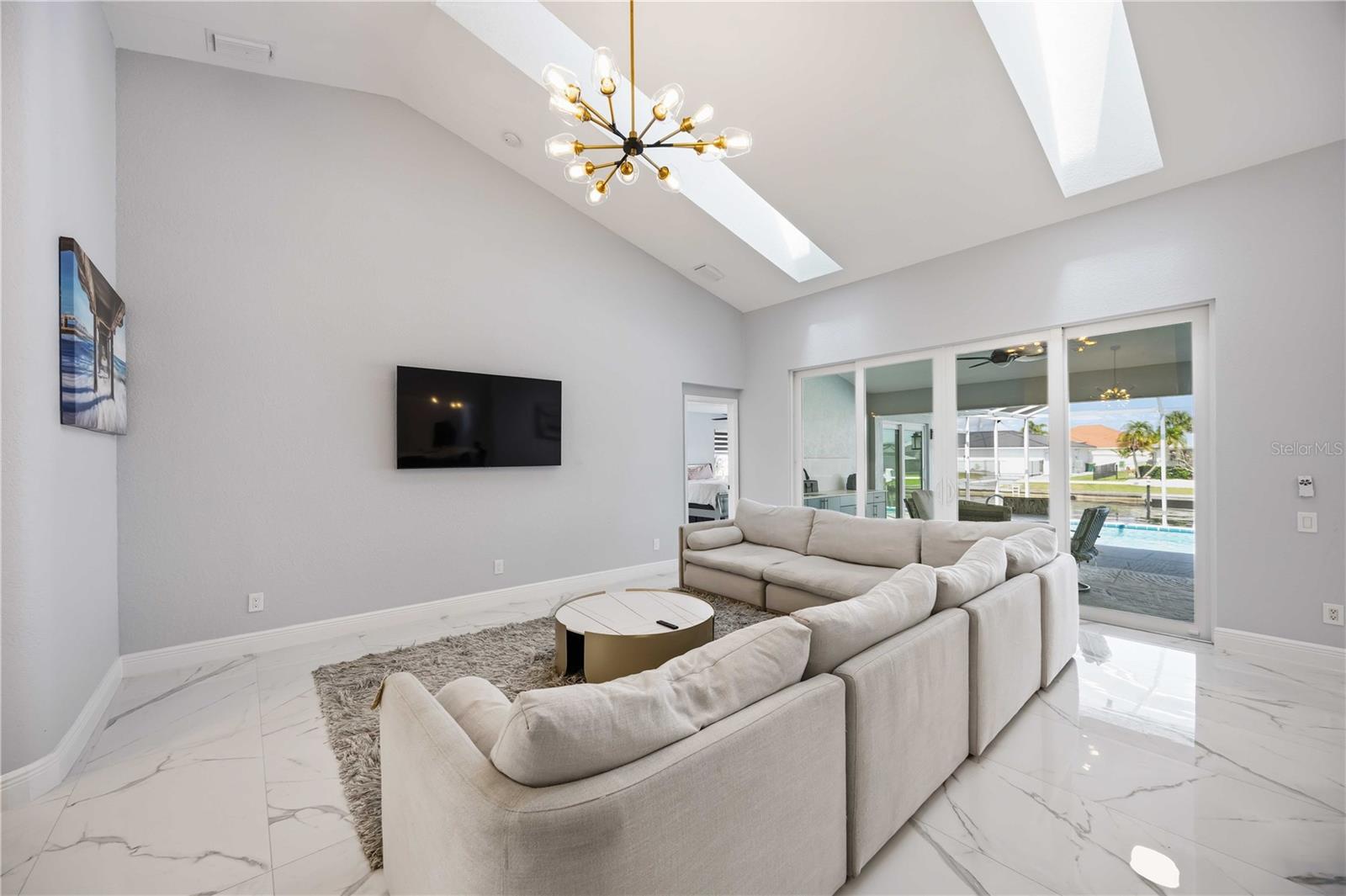 5186 Forbes Ter Property Photo 11