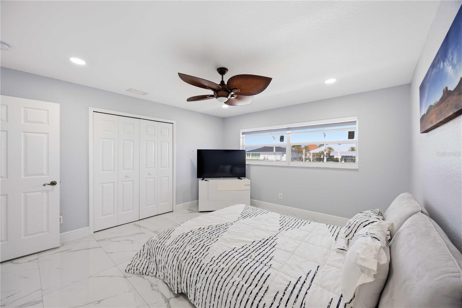 5186 Forbes Ter Property Photo 28
