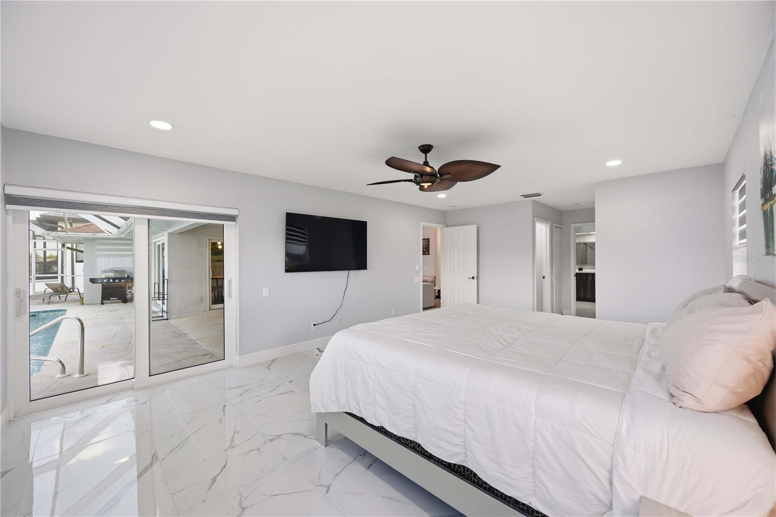 5186 Forbes Ter Property Photo 38