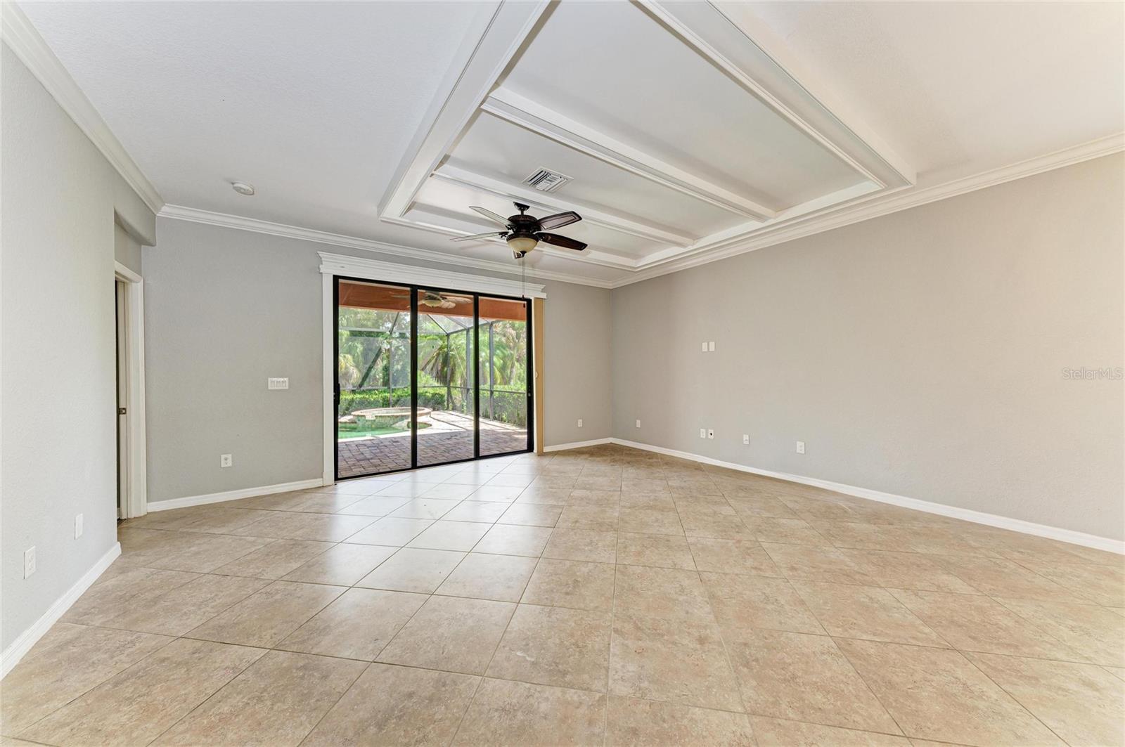 12736 Richezza Dr Property Photo 8