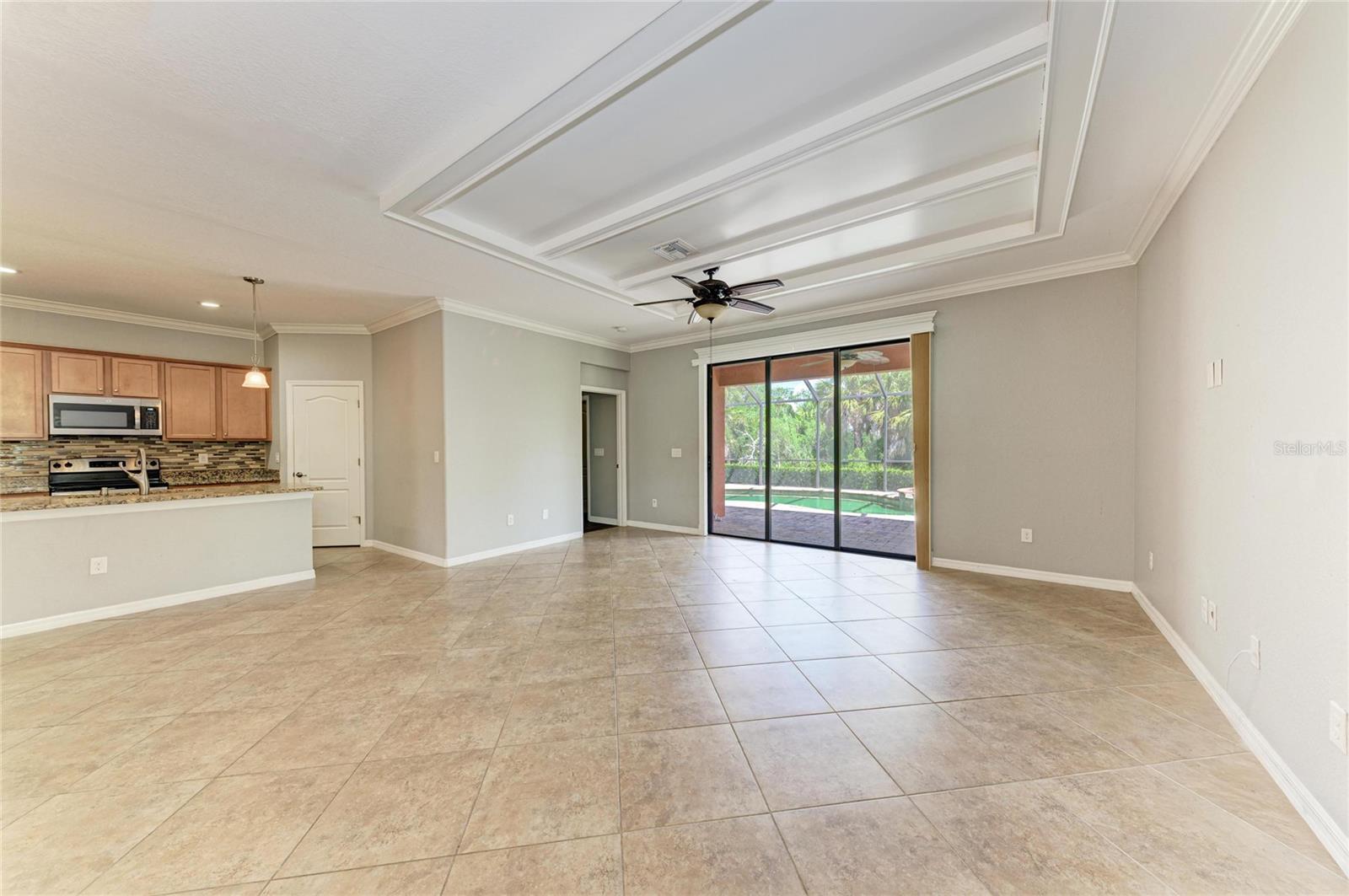 12736 Richezza Dr Property Photo 10
