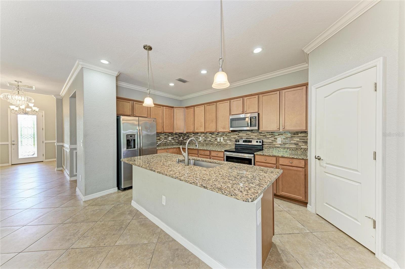 12736 Richezza Dr Property Photo 15
