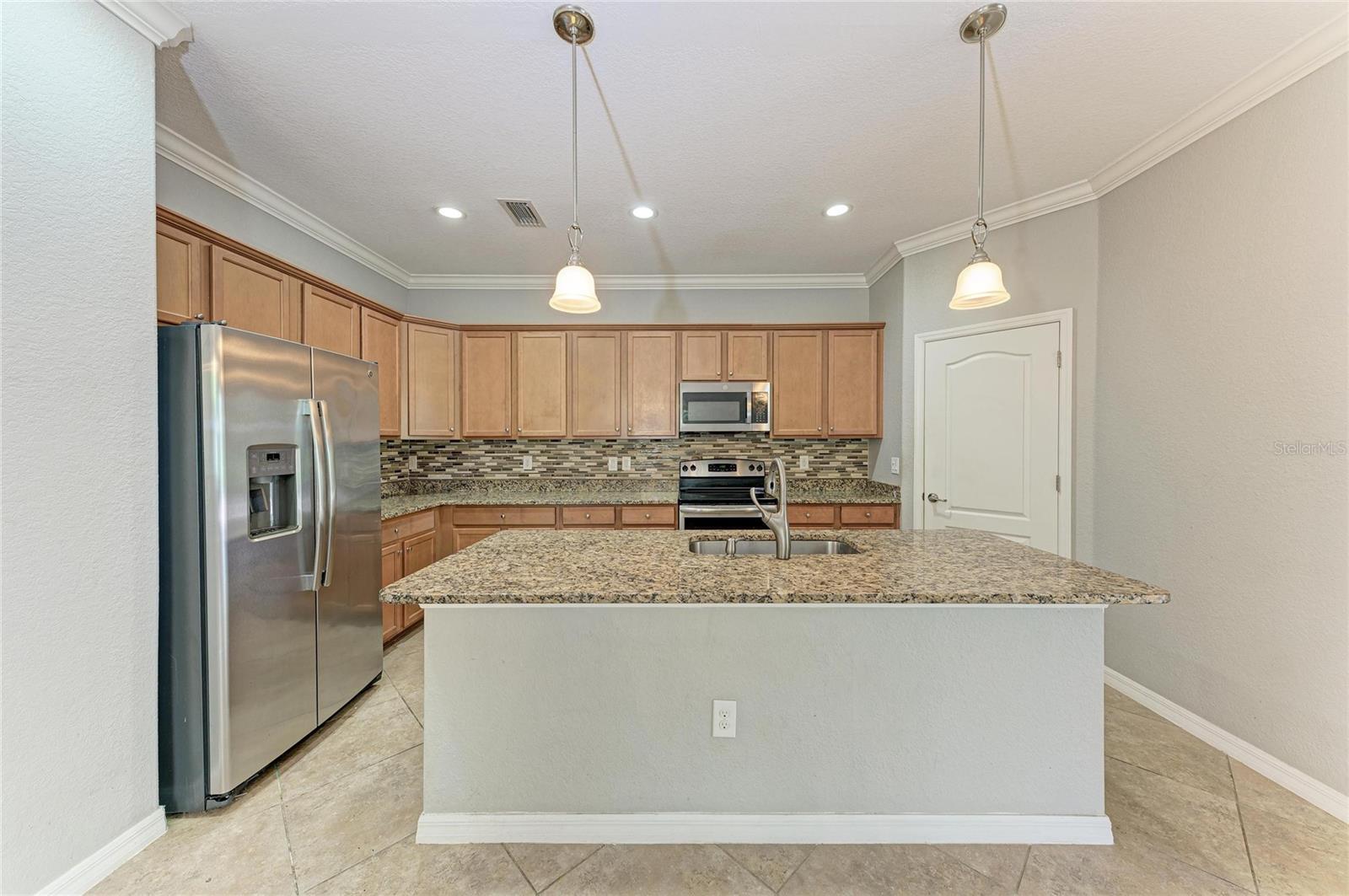 12736 Richezza Dr Property Photo 16
