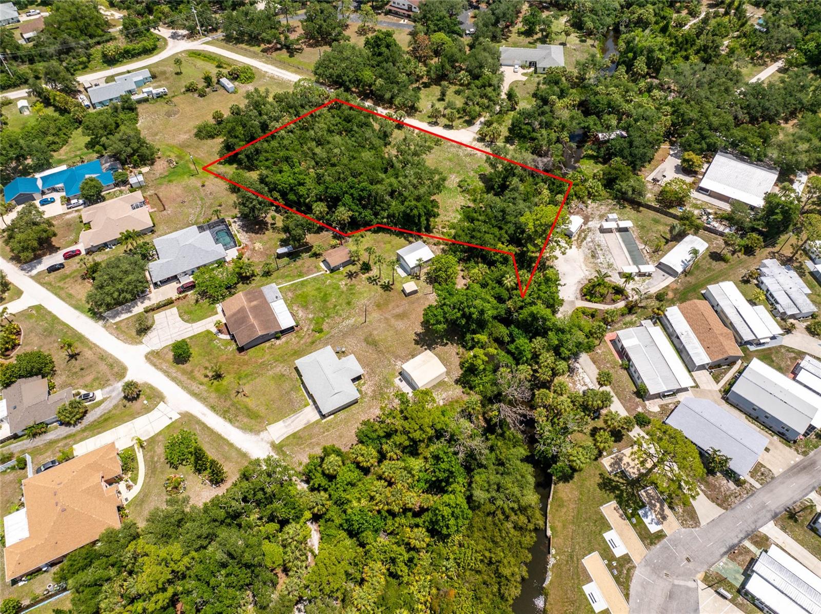 2nd St Property Photo 9