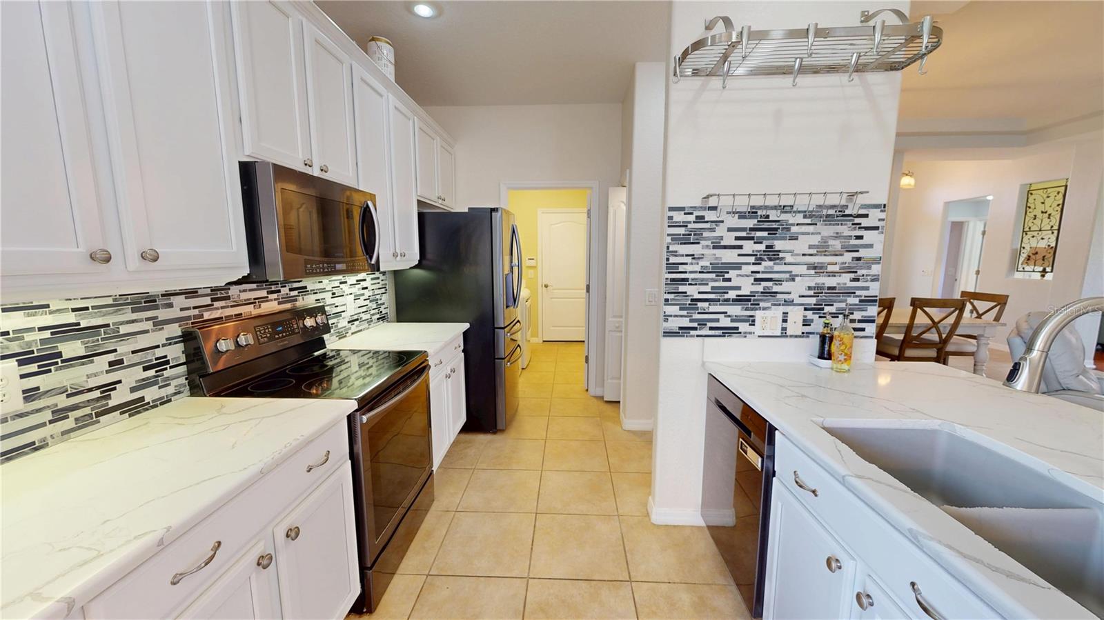 11463 Conch Ct Property Photo 8