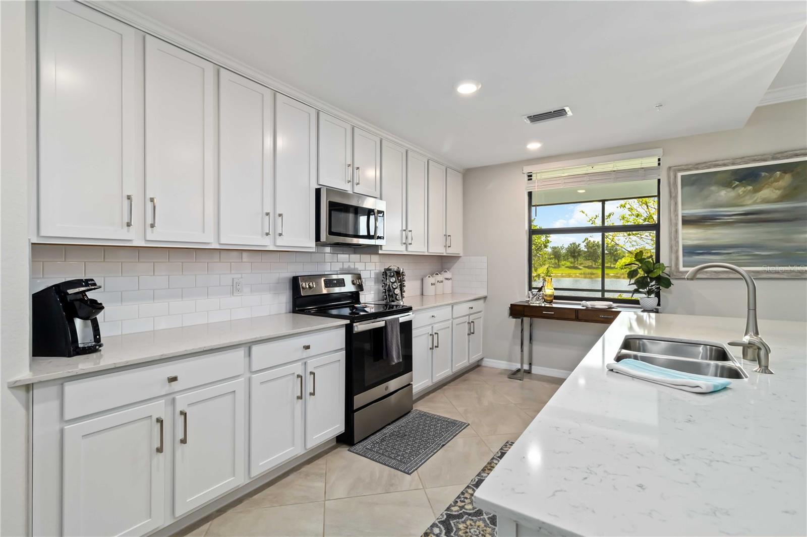 10805 Tarflower Dr #101 Property Photo 17