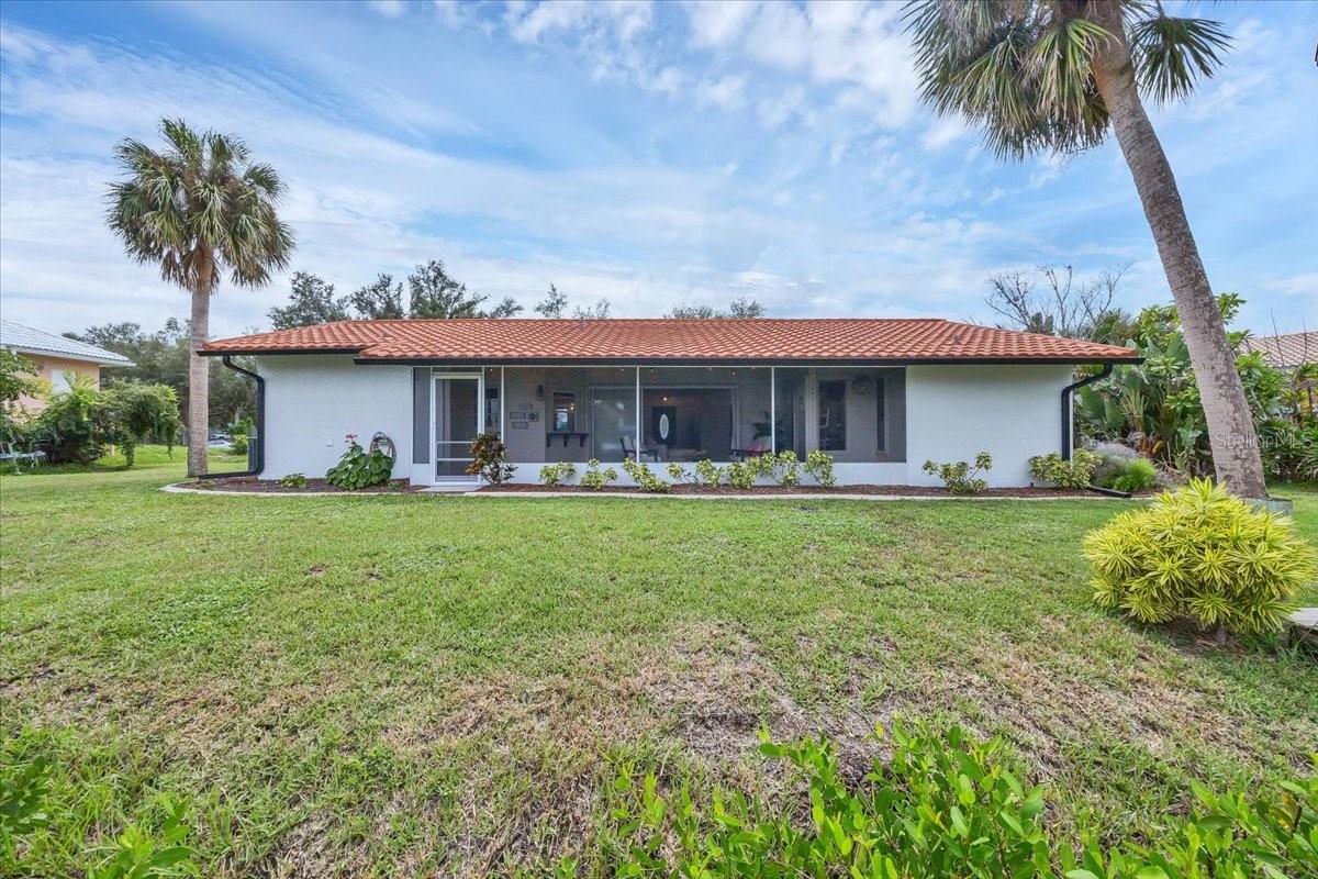 4696 Pompano St Property Photo 18