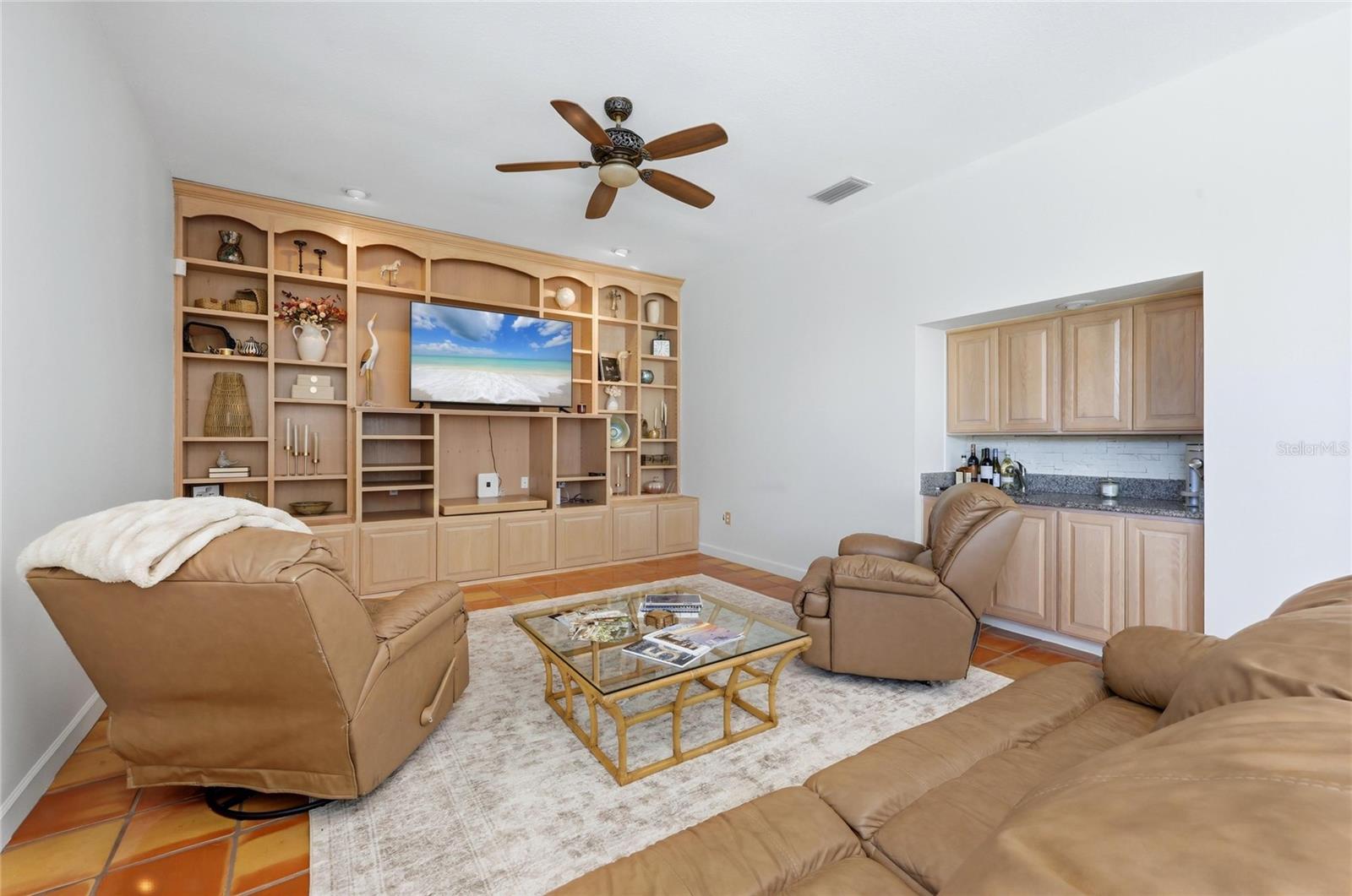 4658 Arlington Dr Property Photo 12