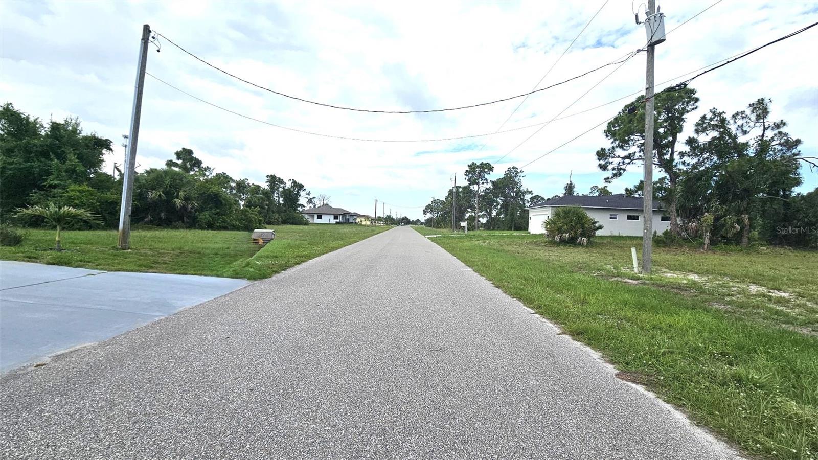 56 Brig Cir E Property Photo 5