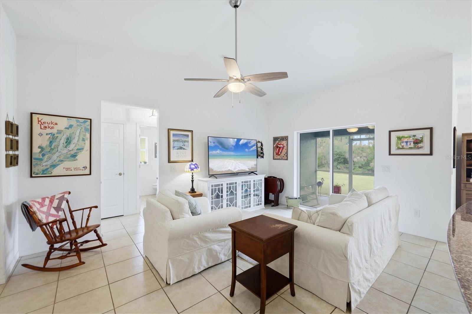 150 Baytree Dr Property Photo 7