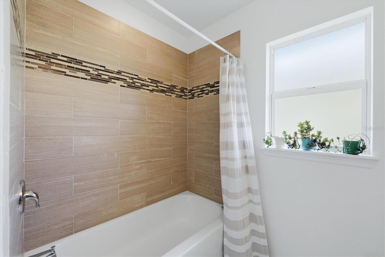 150 Baytree Dr Property Photo 24