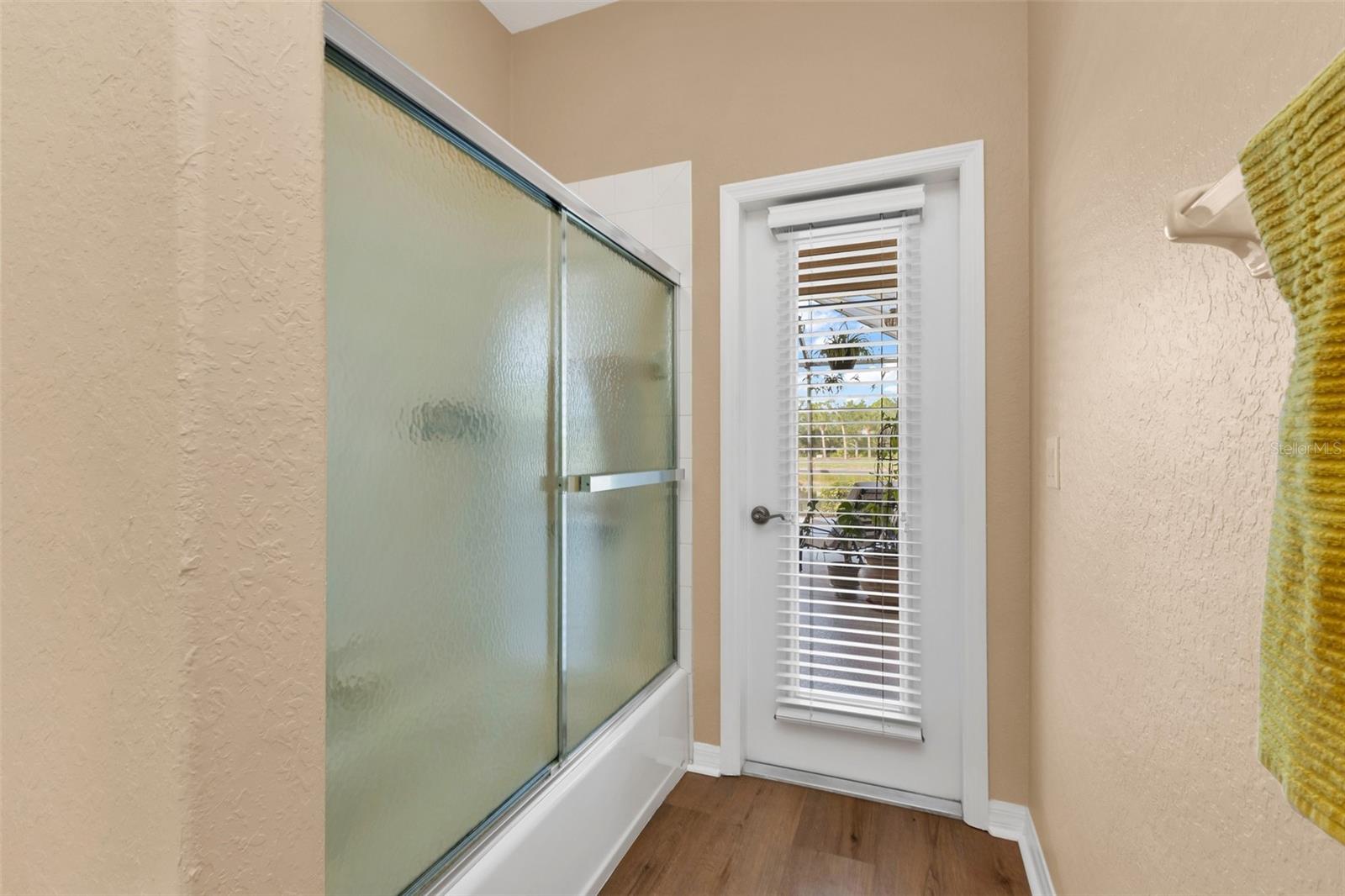 11360 Dancing River Dr Property Photo 23