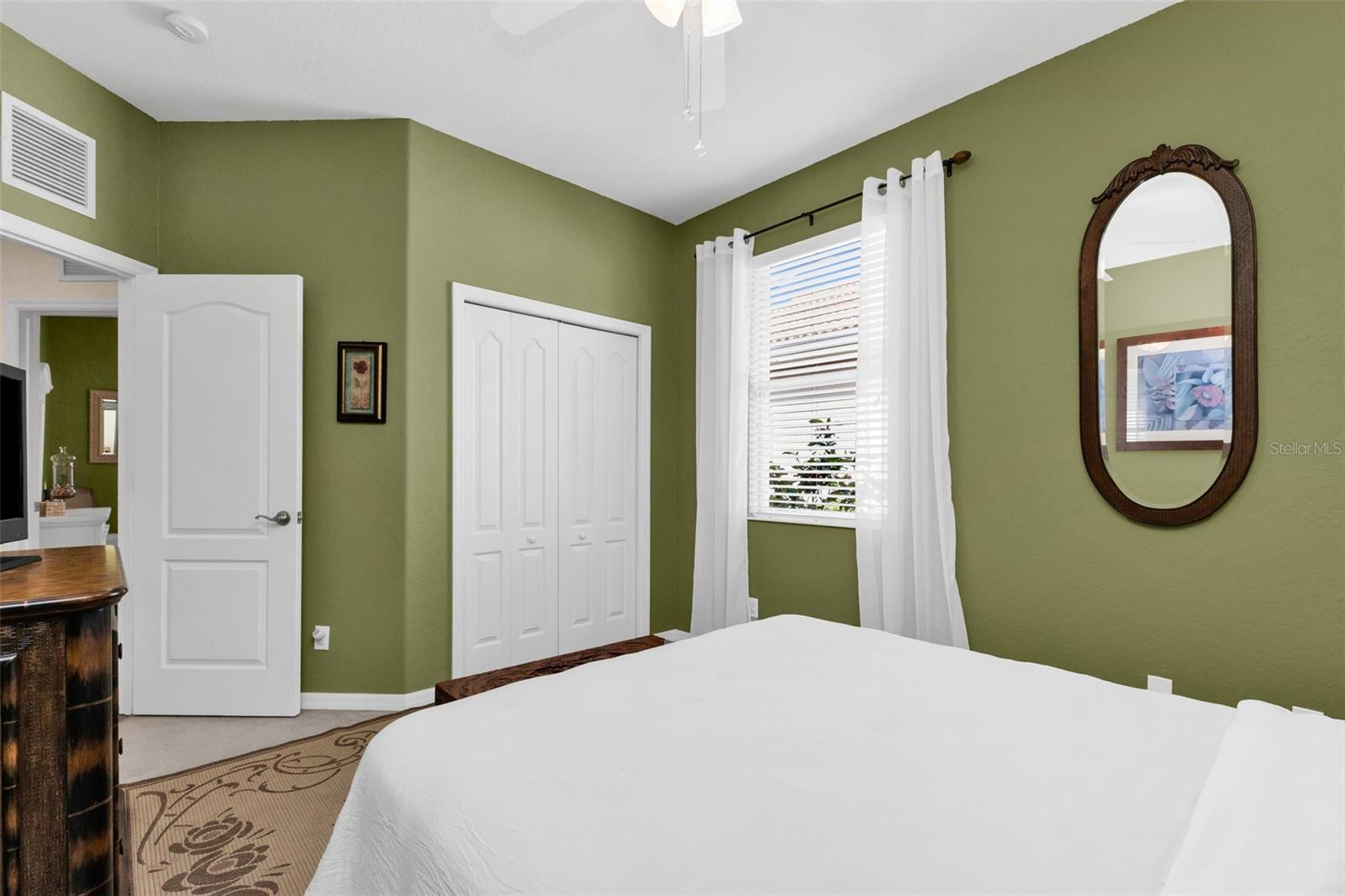 11360 Dancing River Dr Property Photo 25