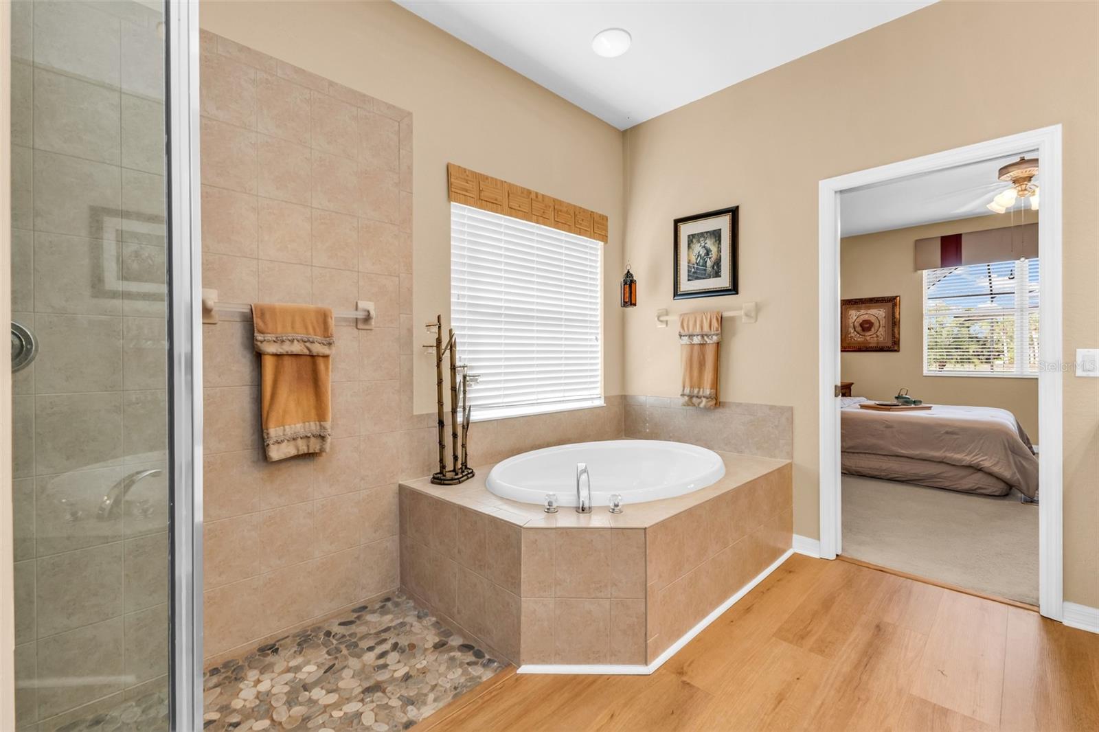 11360 Dancing River Dr Property Photo 34