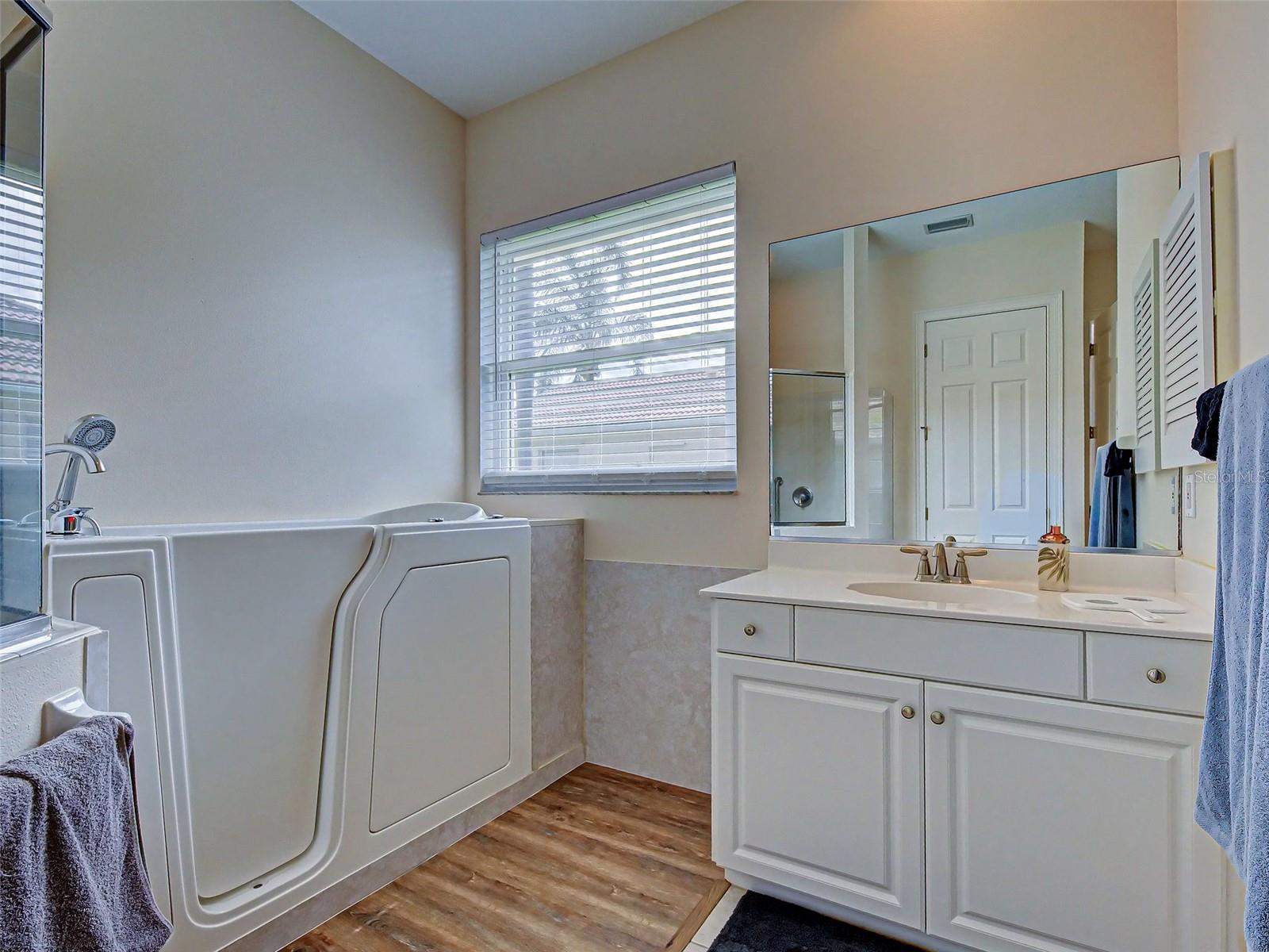 5017 Bella Terra Dr Property Photo 33