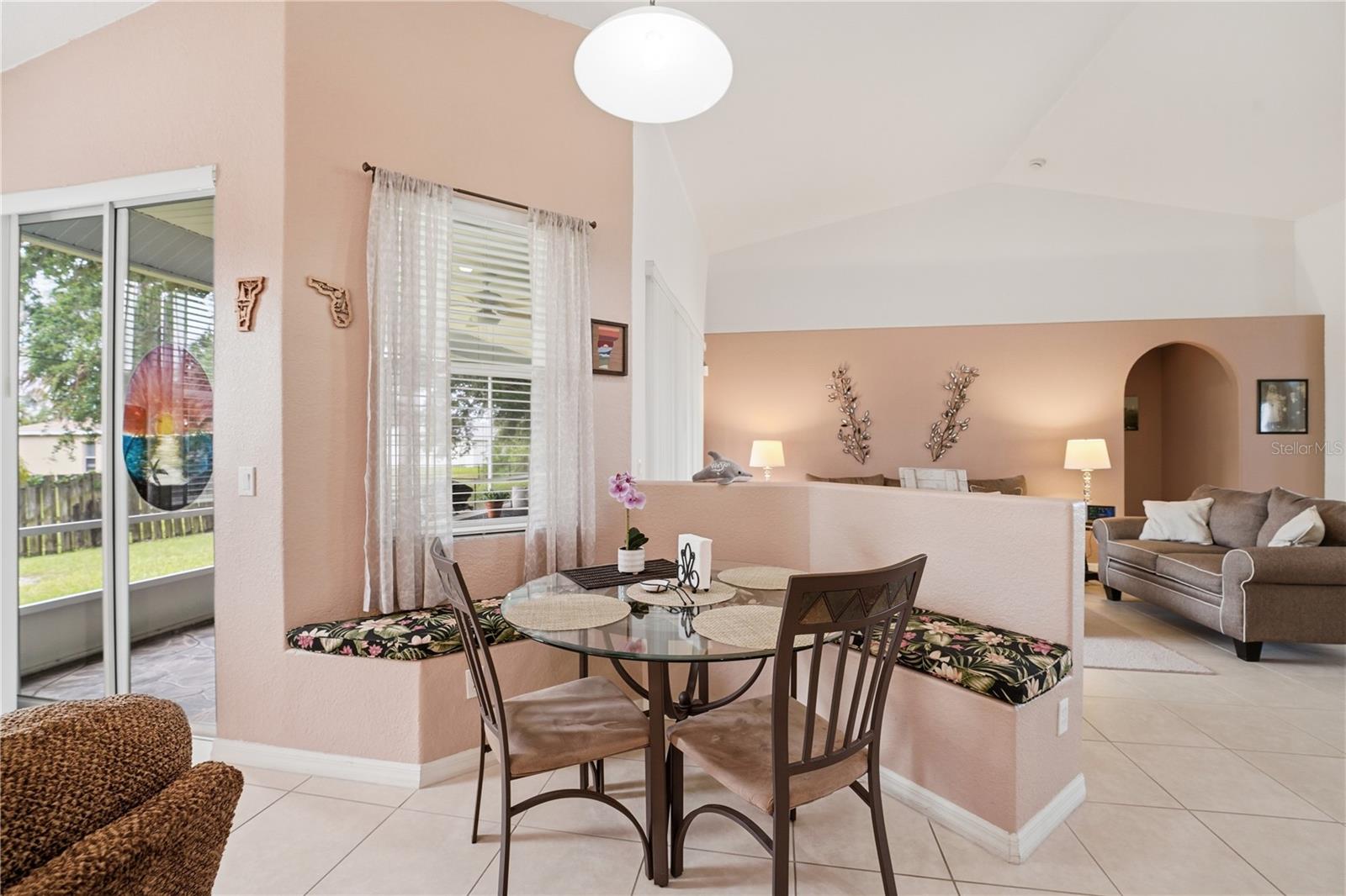 2596 Shalimar Ter Property Photo 15