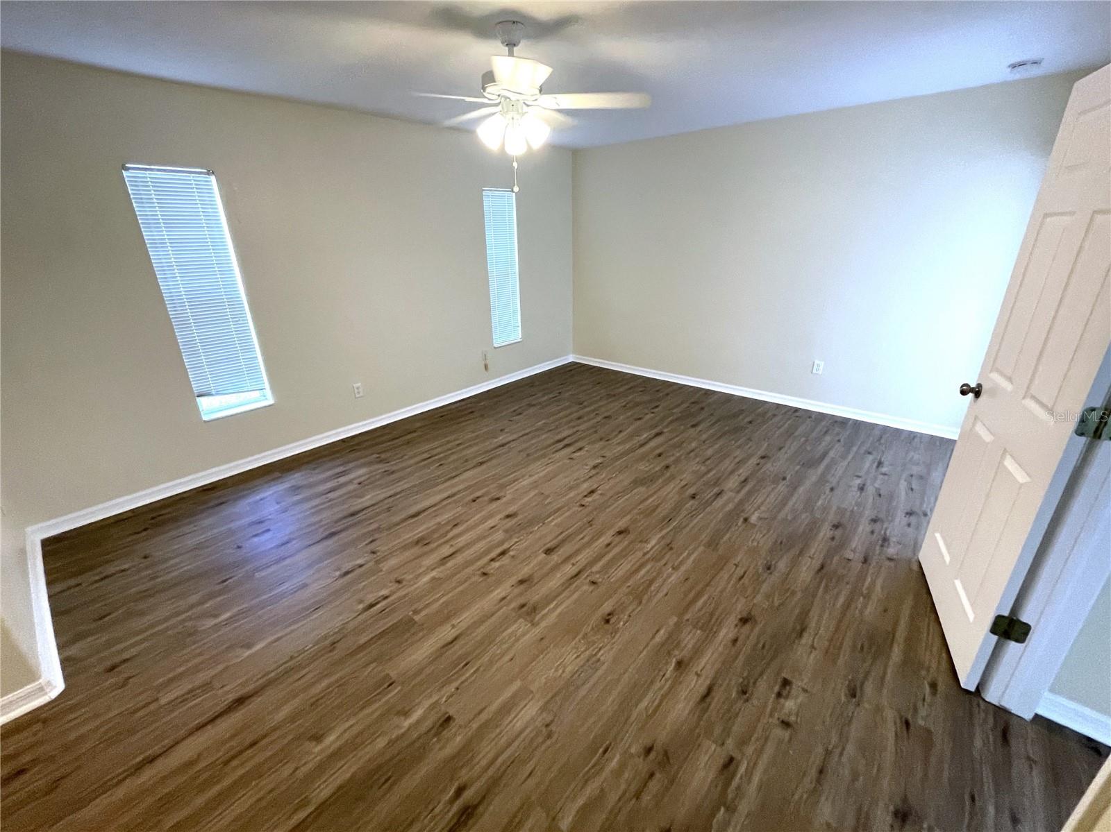 2498 Margaret Ln Property Photo 5