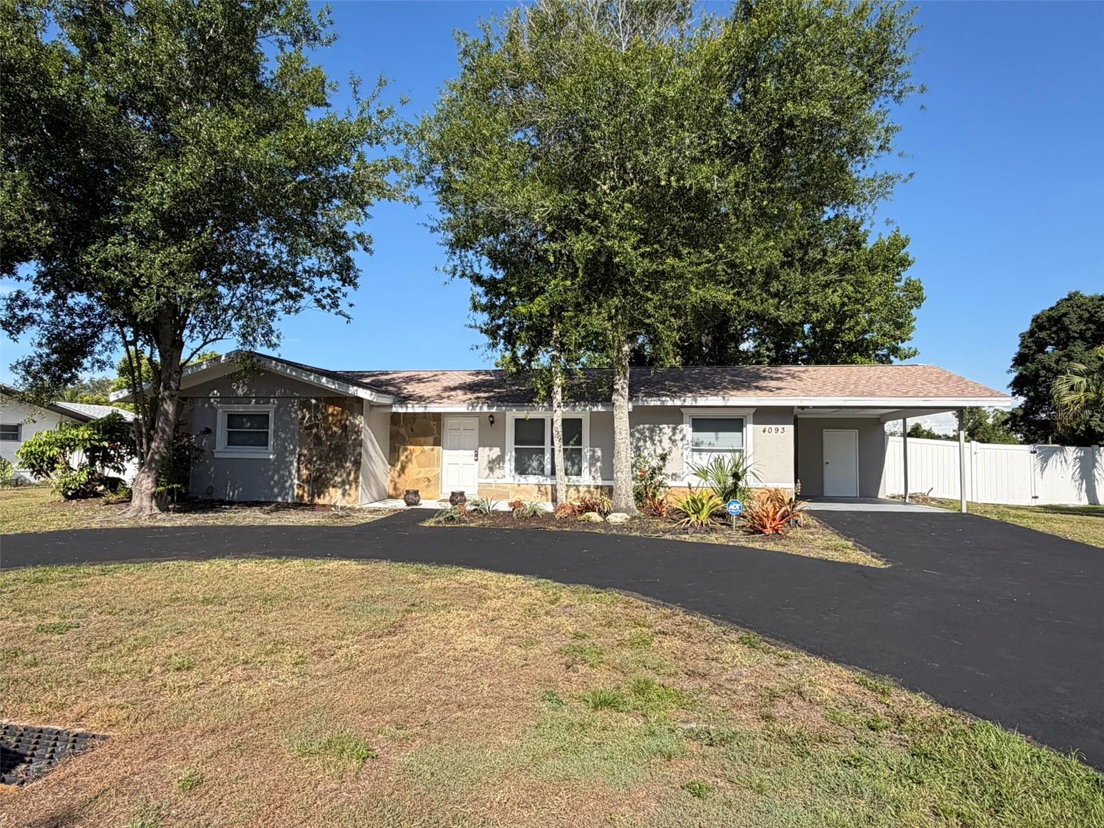 4093 Drance St Property Photo 2