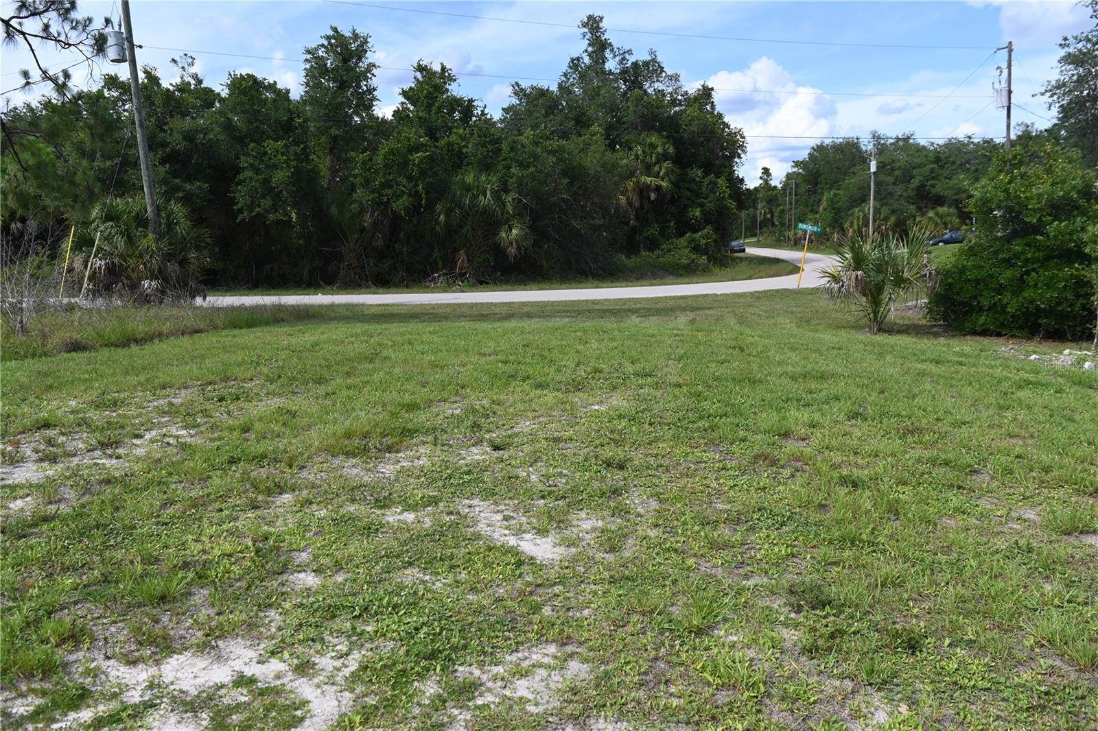 Charmer Ln Property Photo 10
