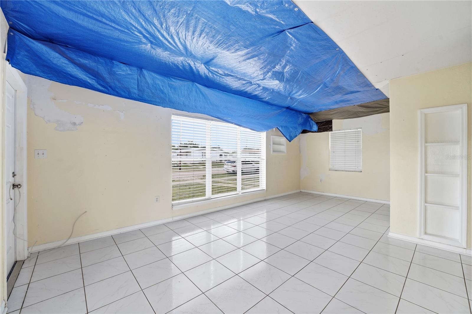 21123 Glendale Ave Property Photo 11